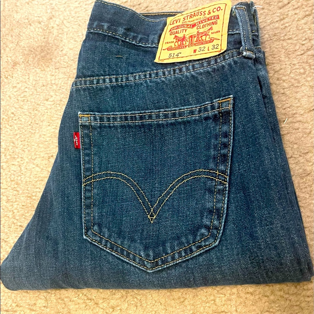 Levi’s jeans for men size 32/32 slim straight